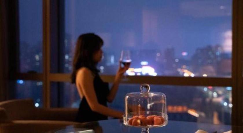 New World Guiyang Hotel Экстерьер фото