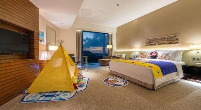 New World Guiyang Hotel Экстерьер фото