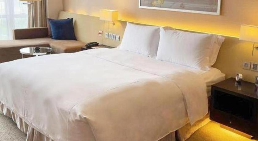 New World Guiyang Hotel Экстерьер фото