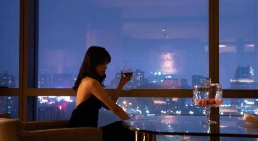 New World Guiyang Hotel Экстерьер фото