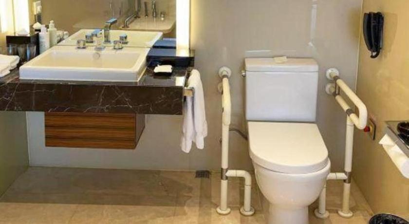 New World Guiyang Hotel Экстерьер фото