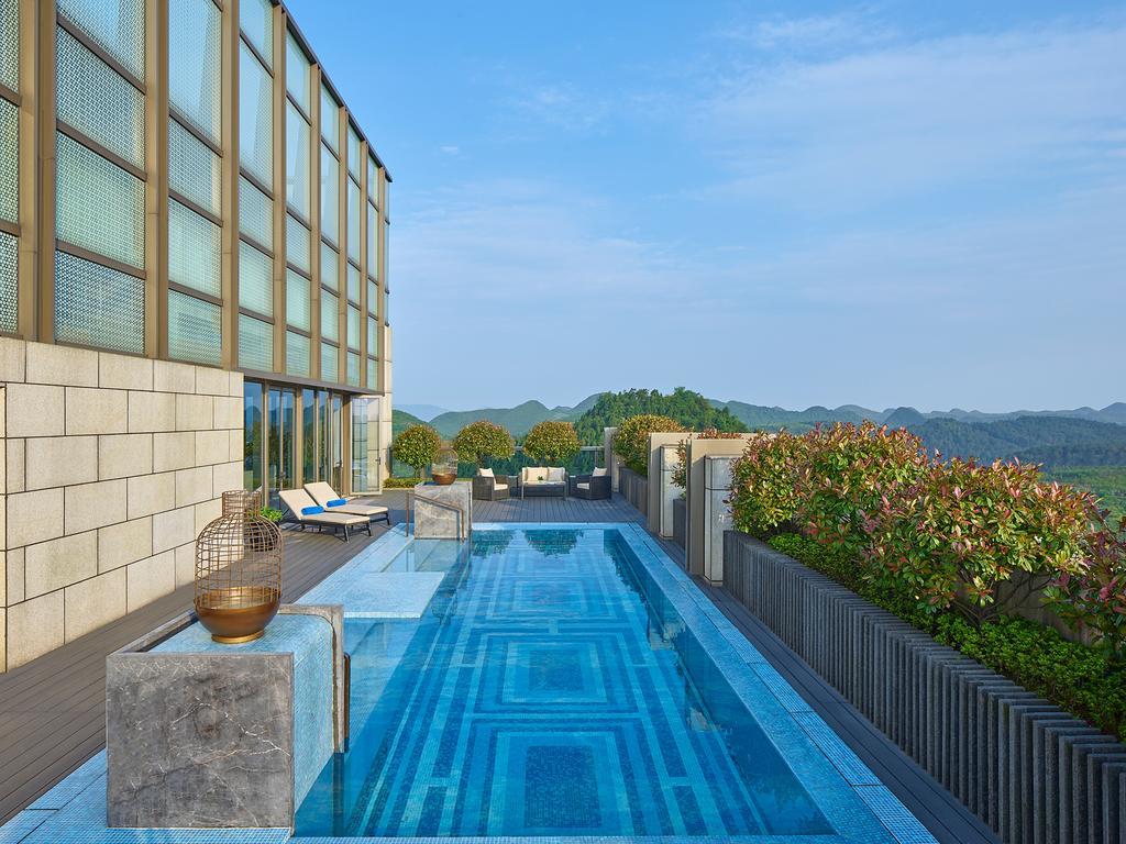 New World Guiyang Hotel Экстерьер фото