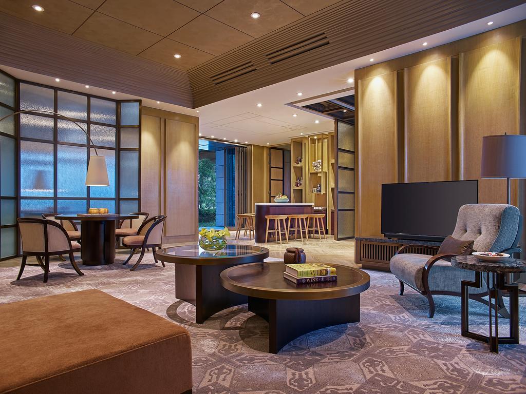 New World Guiyang Hotel Экстерьер фото